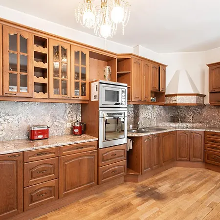 Airhome - Old Dominican Monastery Apartmán