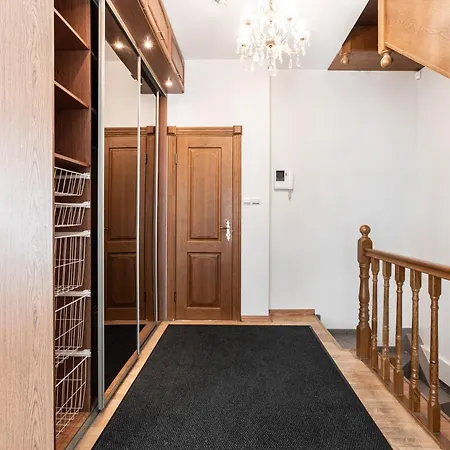 Airhome - Old Dominican Monastery