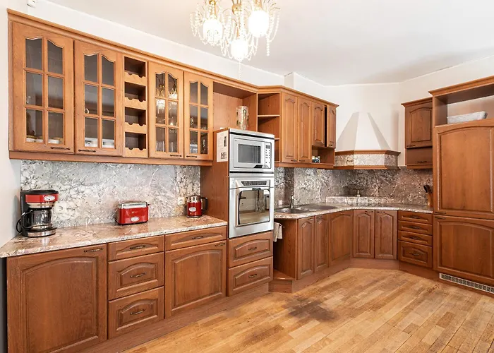 Airhome - Old Dominican Monastery Apartment