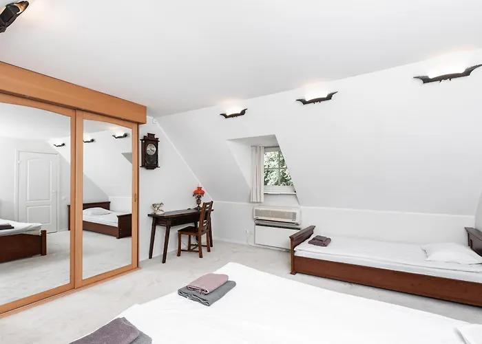 Airhome - Old Dominican Monastery Apartment