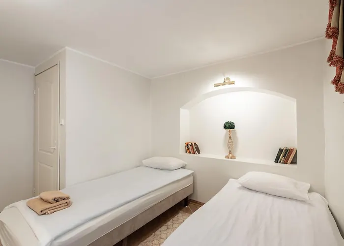 Airhome - Old Dominican Monastery *