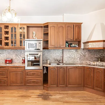 Airhome - Old Dominican Monastery *