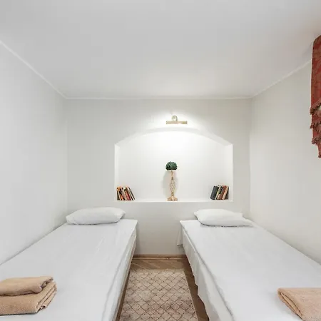 Апартаменты Airhome - Old Dominican Monastery Таллин