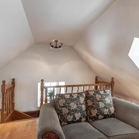 Airhome - Old Dominican Monastery