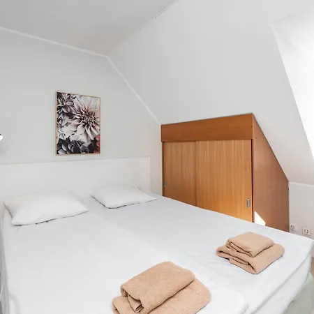 Airhome - Old Dominican Monastery Reval